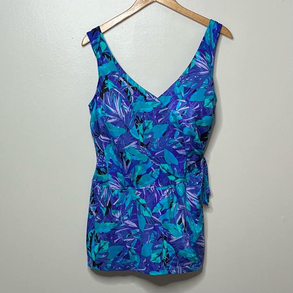 Maxine Of Hollywood Vintage Floral Skirted Swimsuit Womens Size 24W